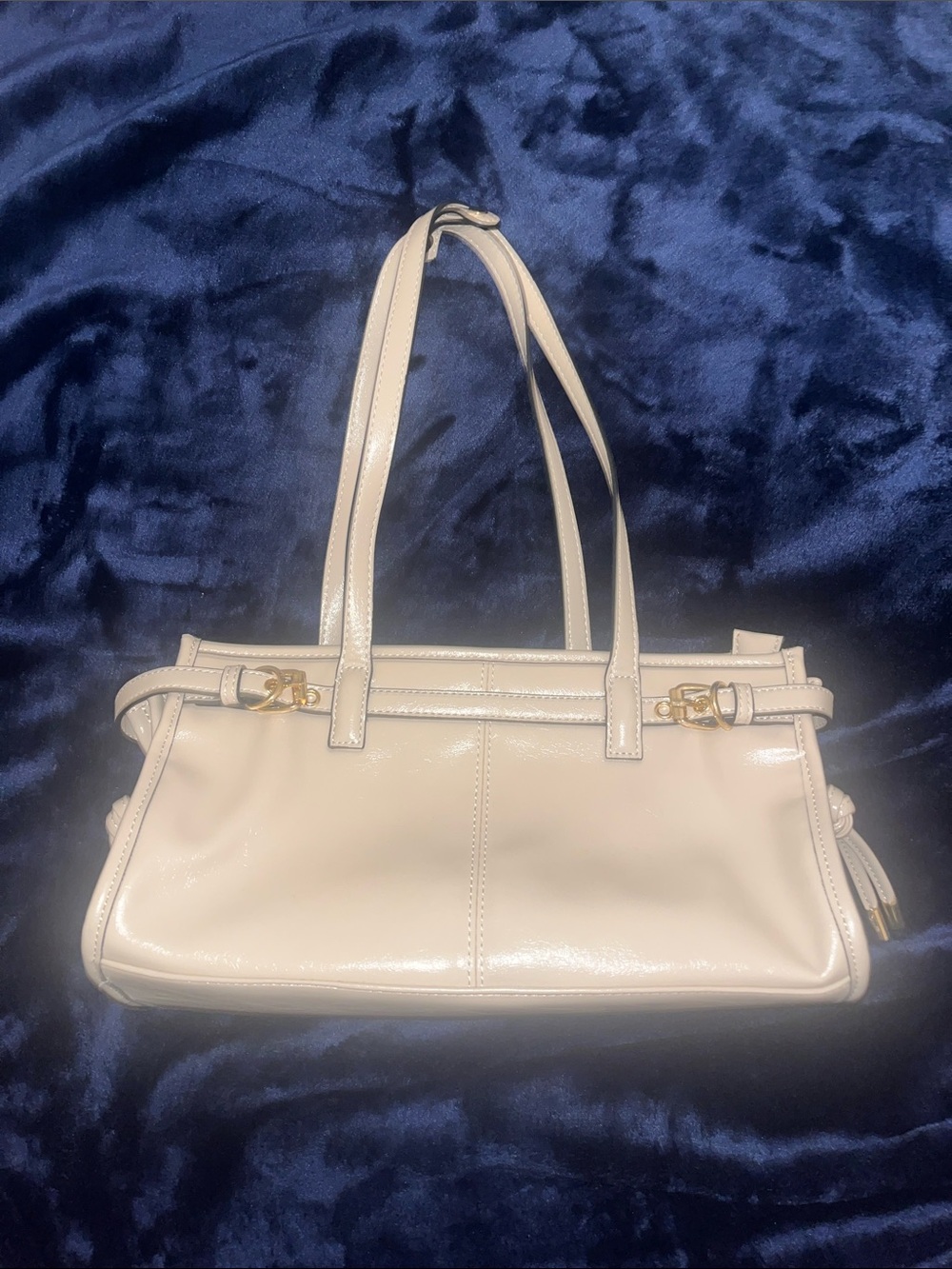 Classic Cream Shoulder Bag with Gold Accents - Aldo (Great Condition)
